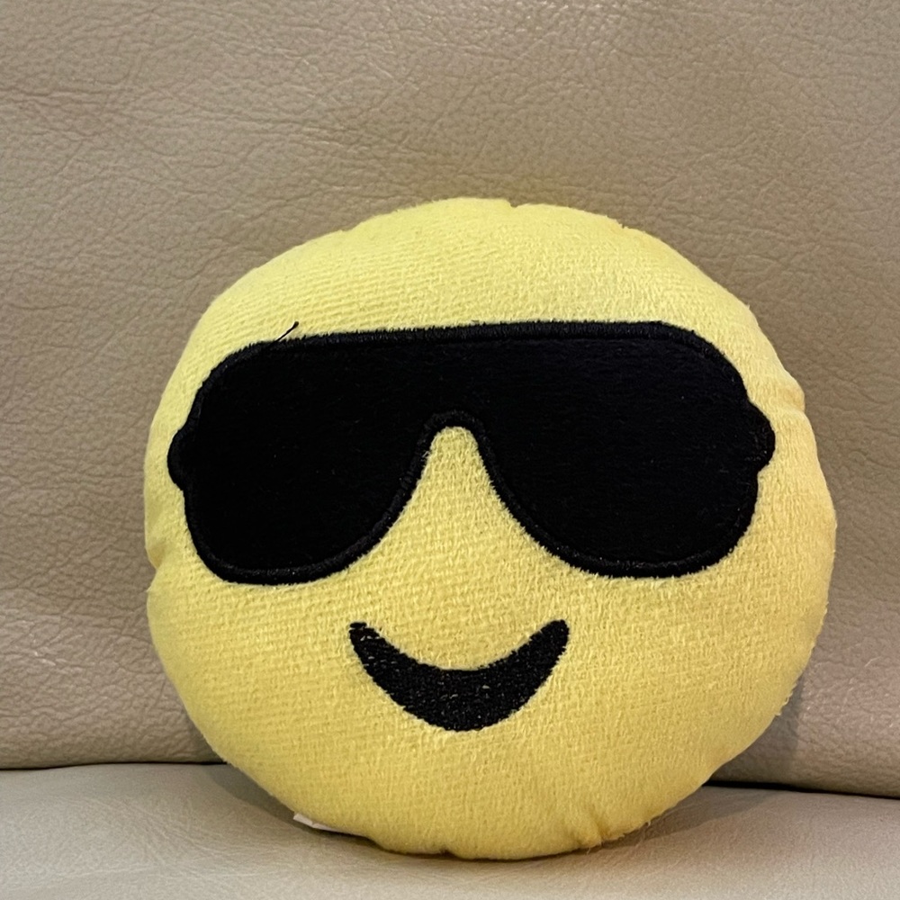 Emoticon Plush Emoji Plush, 5.5 inches Item# PL-EMOTI For 5 years and up